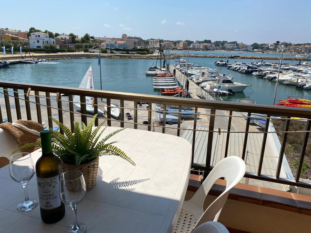 Precioso Apartamento En Primera Linea De Mar L' Escala Eksteriør bilde