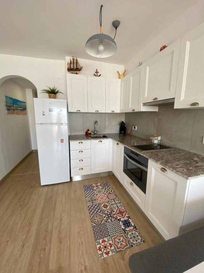 Precioso Apartamento En Primera Linea De Mar L' Escala Eksteriør bilde
