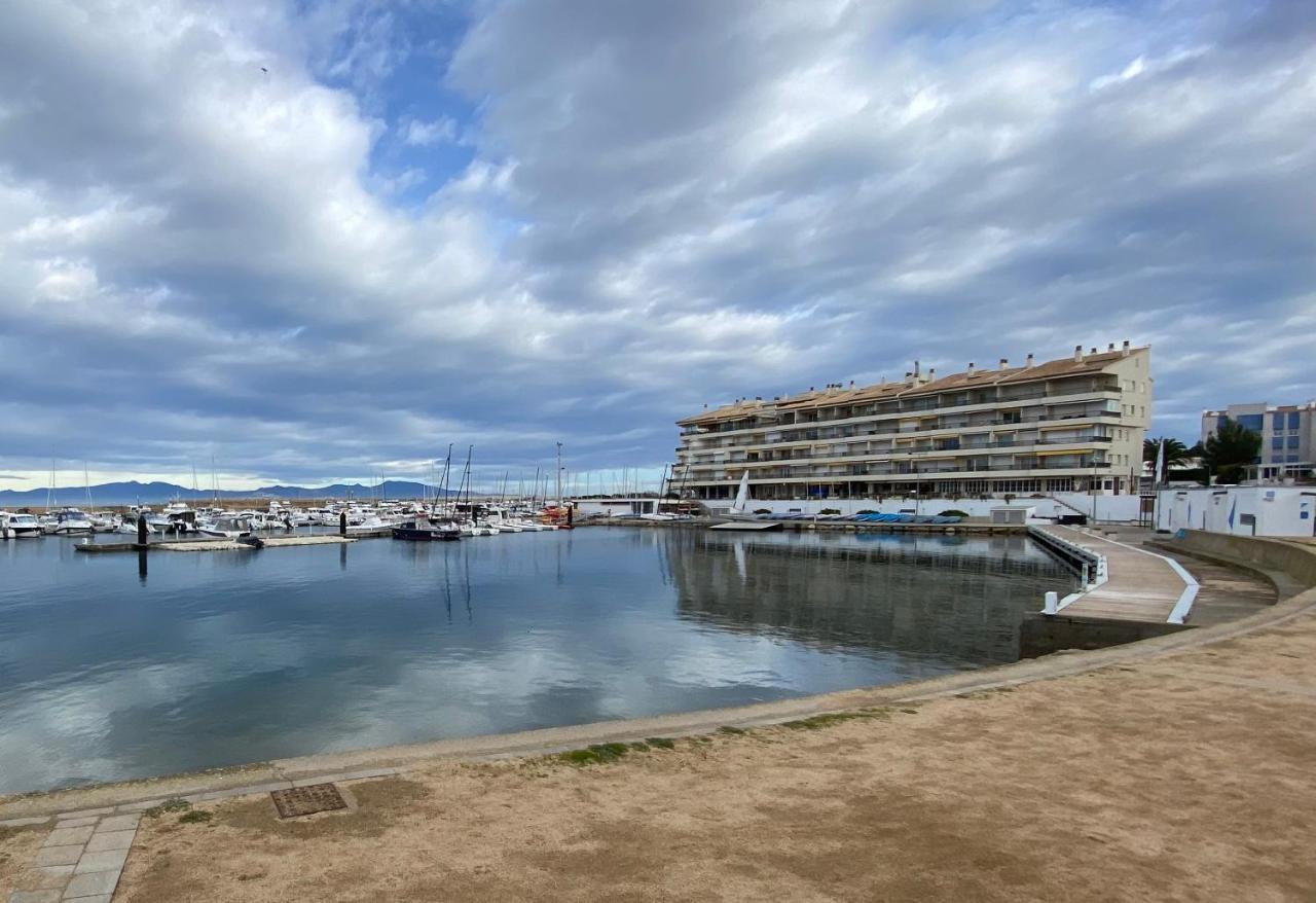 Precioso Apartamento En Primera Linea De Mar L' Escala Eksteriør bilde